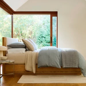 Cama Qiru fabricacion muebles personalizados Panama Taylor Decor Design2