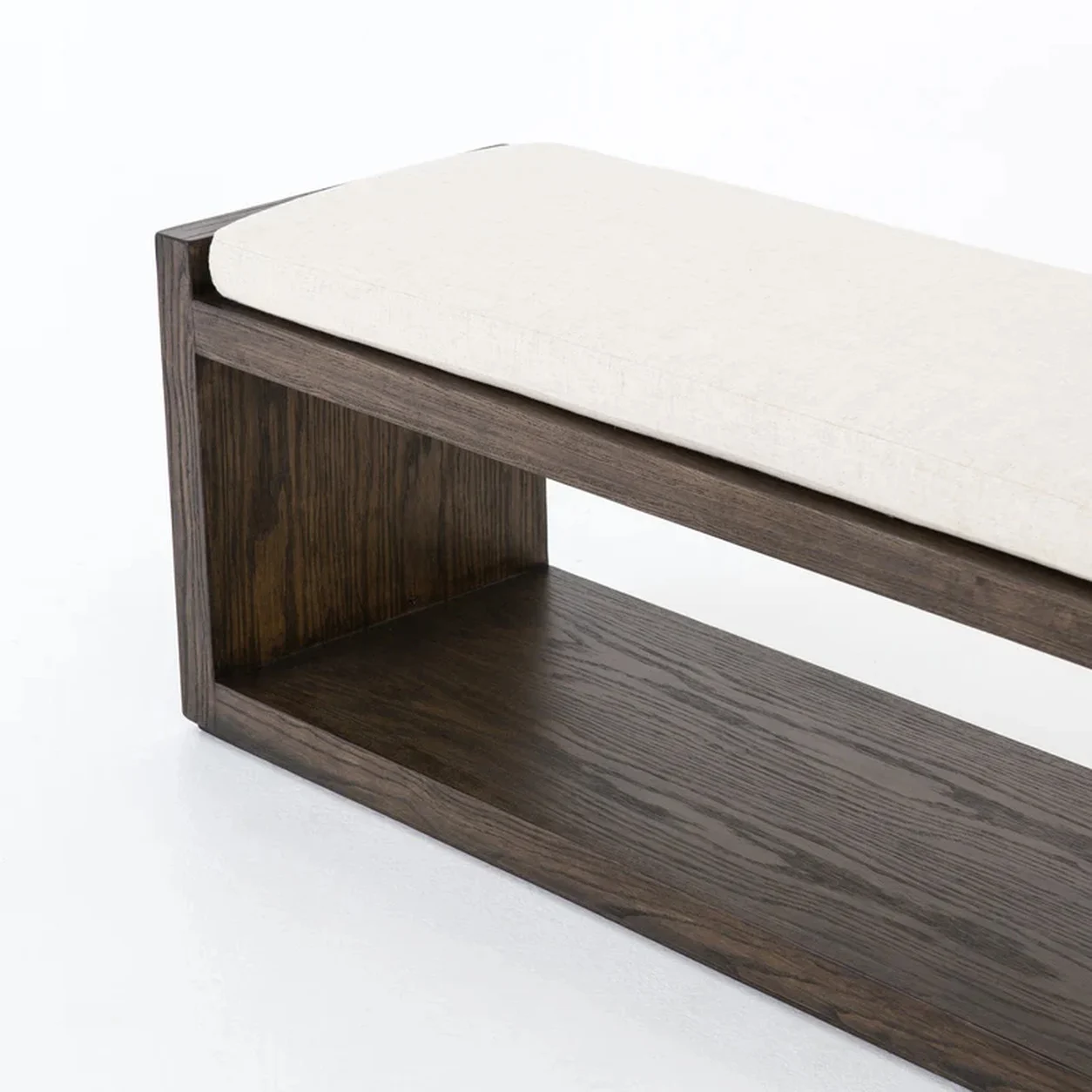 Banca Esteban roble macizo asiento tapizado diseño abierto fabricación muebles personalizados Panamá Taylor Decor Design