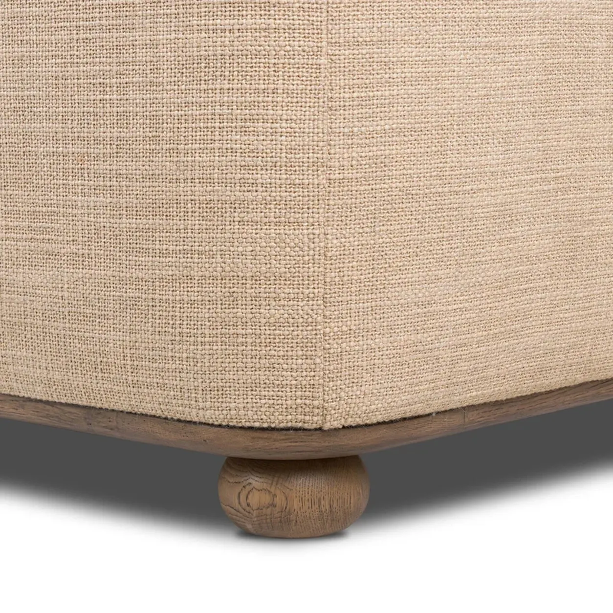Chaise Santiago roble macizo tapizada diseño orgánico fabricación muebles personalizados Panamá Taylor Decor Design