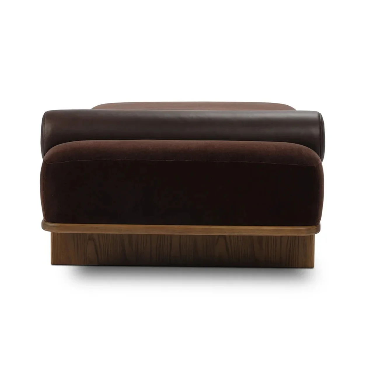Chaise Thiago madera roble tapizada perfil bajo fabricación muebles personalizados Panamá Taylor Decor Design