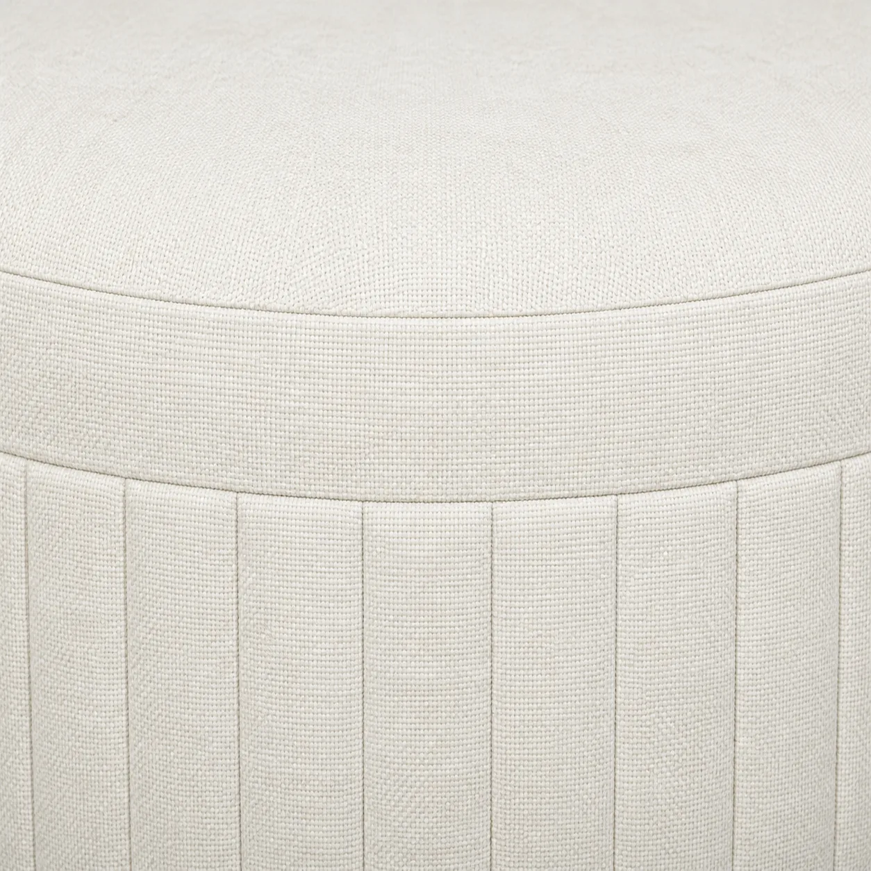 Ottoman Daven tapizado base madera muebles personalizados Panamá Taylor Decor Design