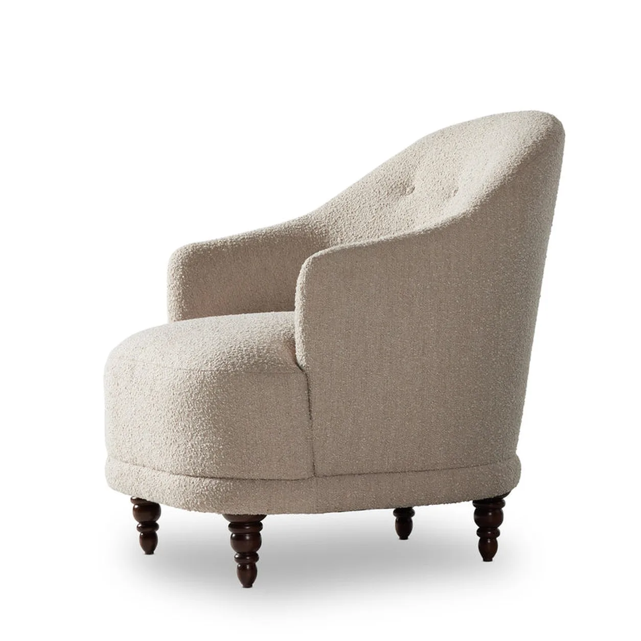 Poltrona Bruno tapizada patas madera torneada diseño clásico contemporáneo fabricación muebles personalizados Panamá Taylor Decor Design