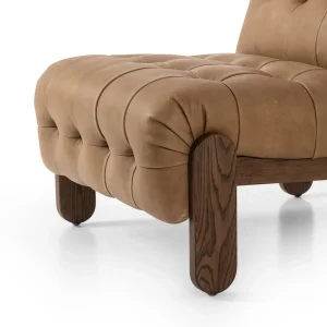 Poltrona Julián tapizado envolvente capitoné botones diseño escultórico fabricación muebles personalizados Panamá Taylor Decor Design