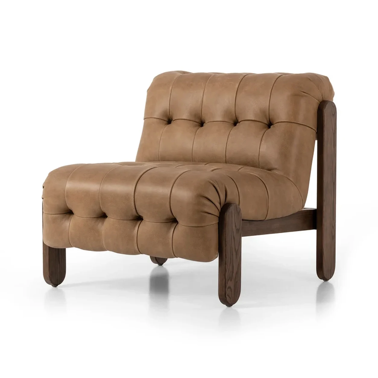 Poltrona Julián tapizado envolvente capitoné botones diseño escultórico fabricación muebles personalizados Panamá Taylor Decor Design