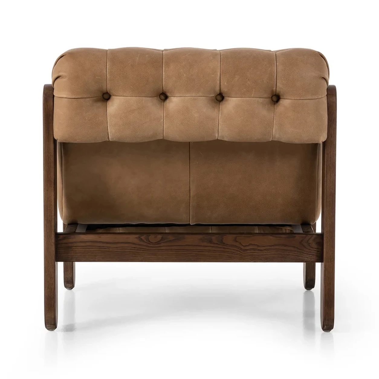 Poltrona Julián tapizado envolvente capitoné botones diseño escultórico fabricación muebles personalizados Panamá Taylor Decor Design