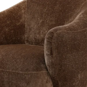 Poltrona Orelis tapizada diseño envolvente fabricación muebles personalizados Panamá Taylor Decor Design