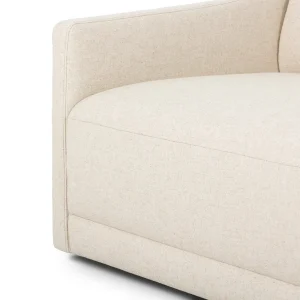 Sofá Mateo tapizado gran formato perfil bajo fabricación muebles personalizados Panamá Taylor Decor Design
