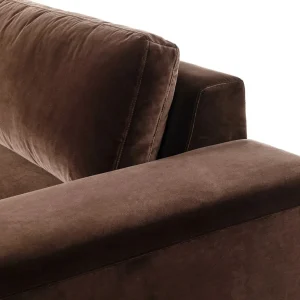 Sofá Nicolás base madera roble asiento profundo fabricación muebles personalizados Panamá Taylor Decor Design