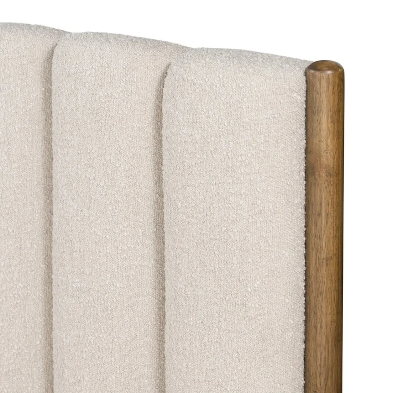 Cama Matilde cabecero acanalado tapizado bouclé roble macizo diseño contemporáneo fabricación muebles personalizados Panamá Taylor Decor Design